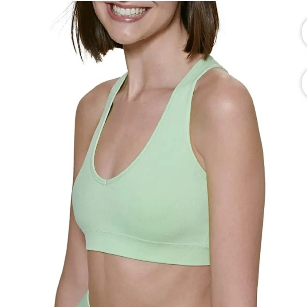 Calvin Klein Women's Ribbed Sports Bra, athletic bra
